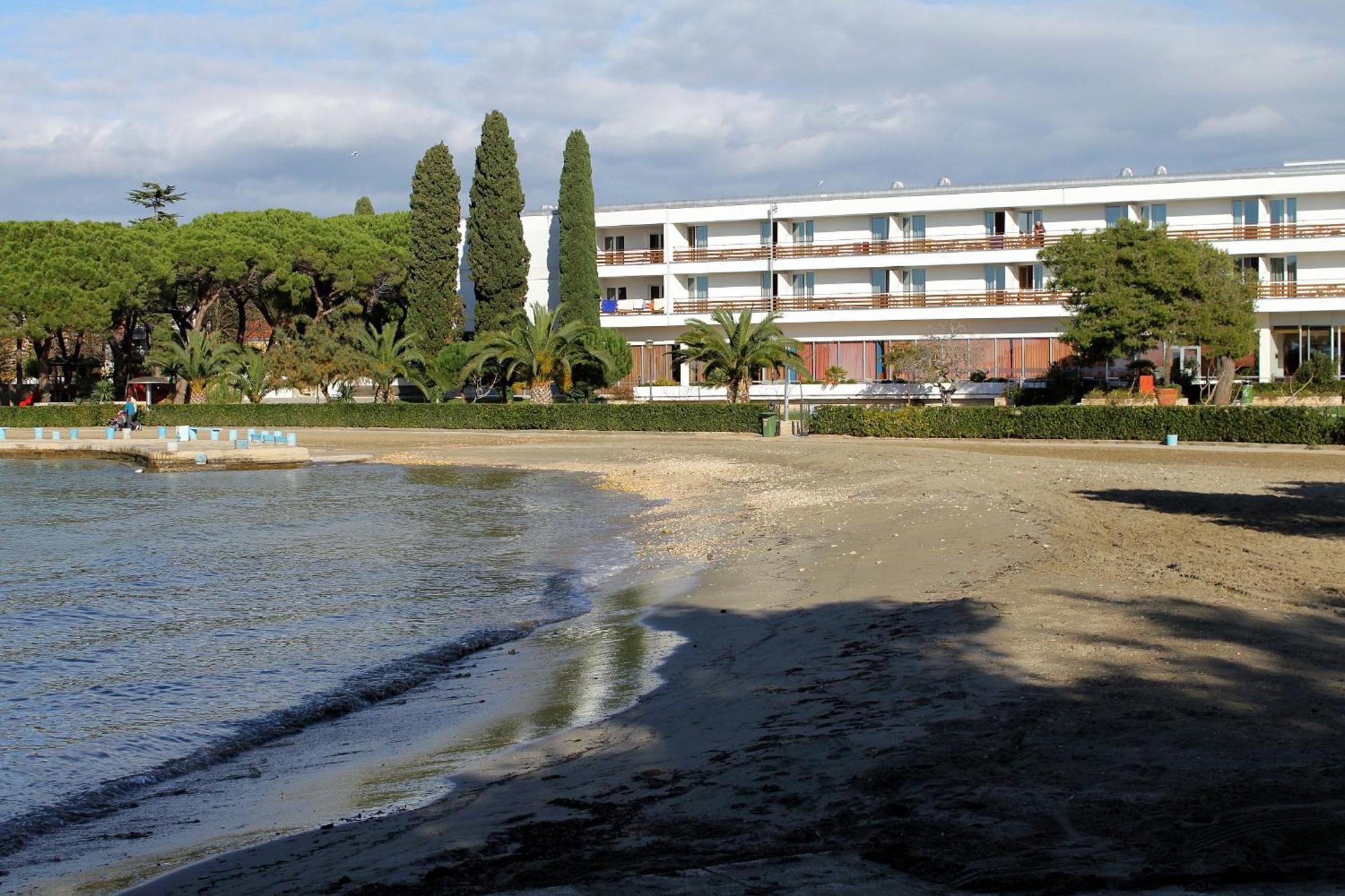 Family Friendly Apartments With A Swimming Pool Zadar - 18098 外观 照片