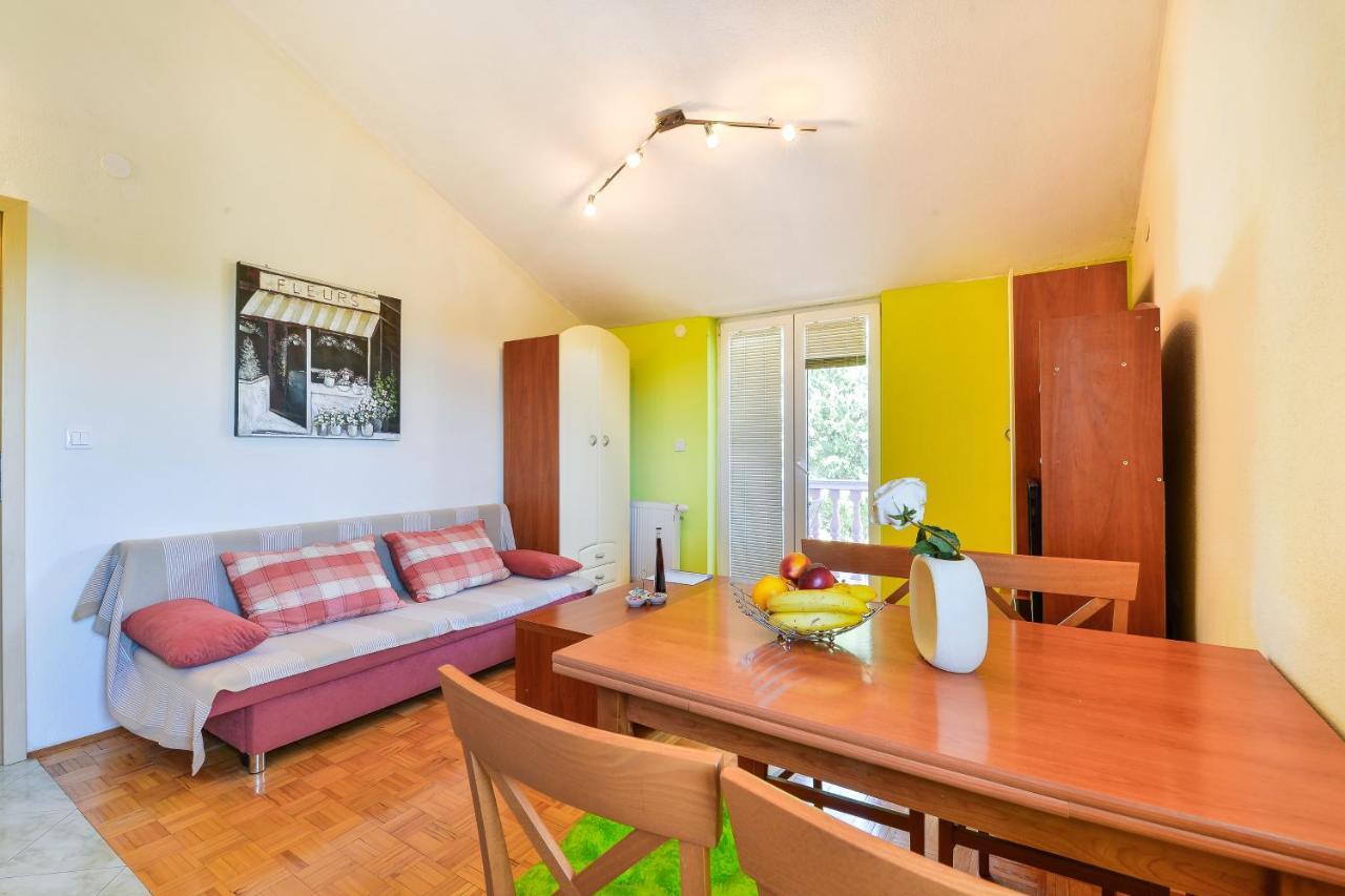 Family Friendly Apartments With A Swimming Pool Zadar - 18098 外观 照片