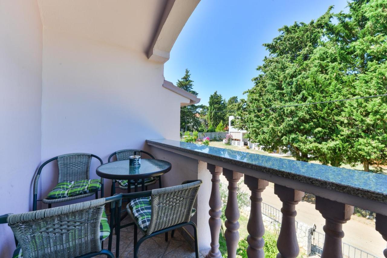 Family Friendly Apartments With A Swimming Pool Zadar - 18098 外观 照片